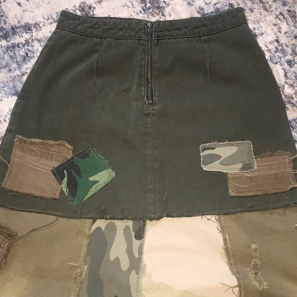 Upcycled patched BDG free people mountaineer camouflage military army camo skirt - Picture 12 of 16